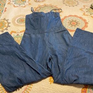 Abercrombie & Fitch Lightweight Denim Jumpsuit/Pantsuit Back Tie Size 0